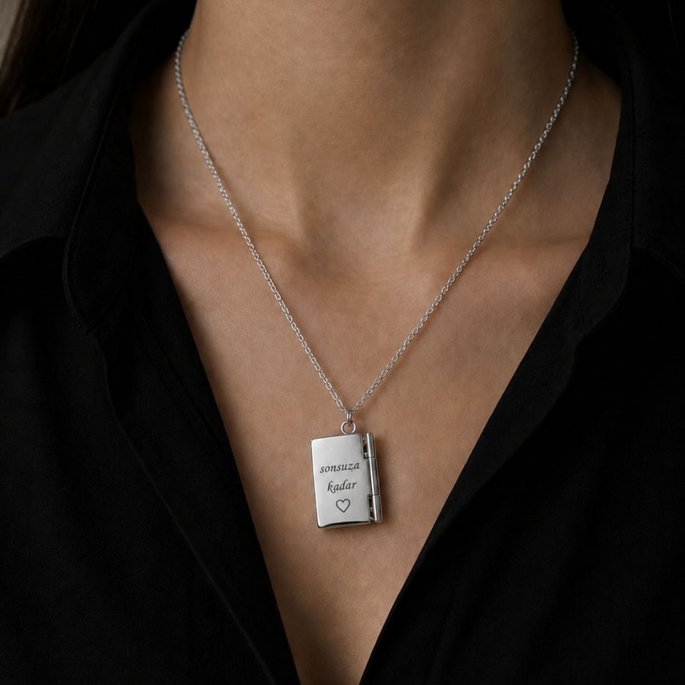 Personalisierte Briefumschlag Kette – Gravur Anhänger aus Edelstahl – Öffnbares Medaillon für Foto und persönliche Nachricht